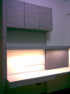 20060807studytable.jpg
